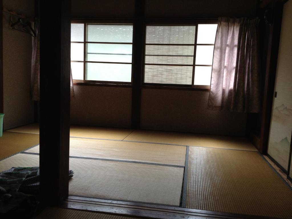 Choyomon Hotel Nanto Quarto foto